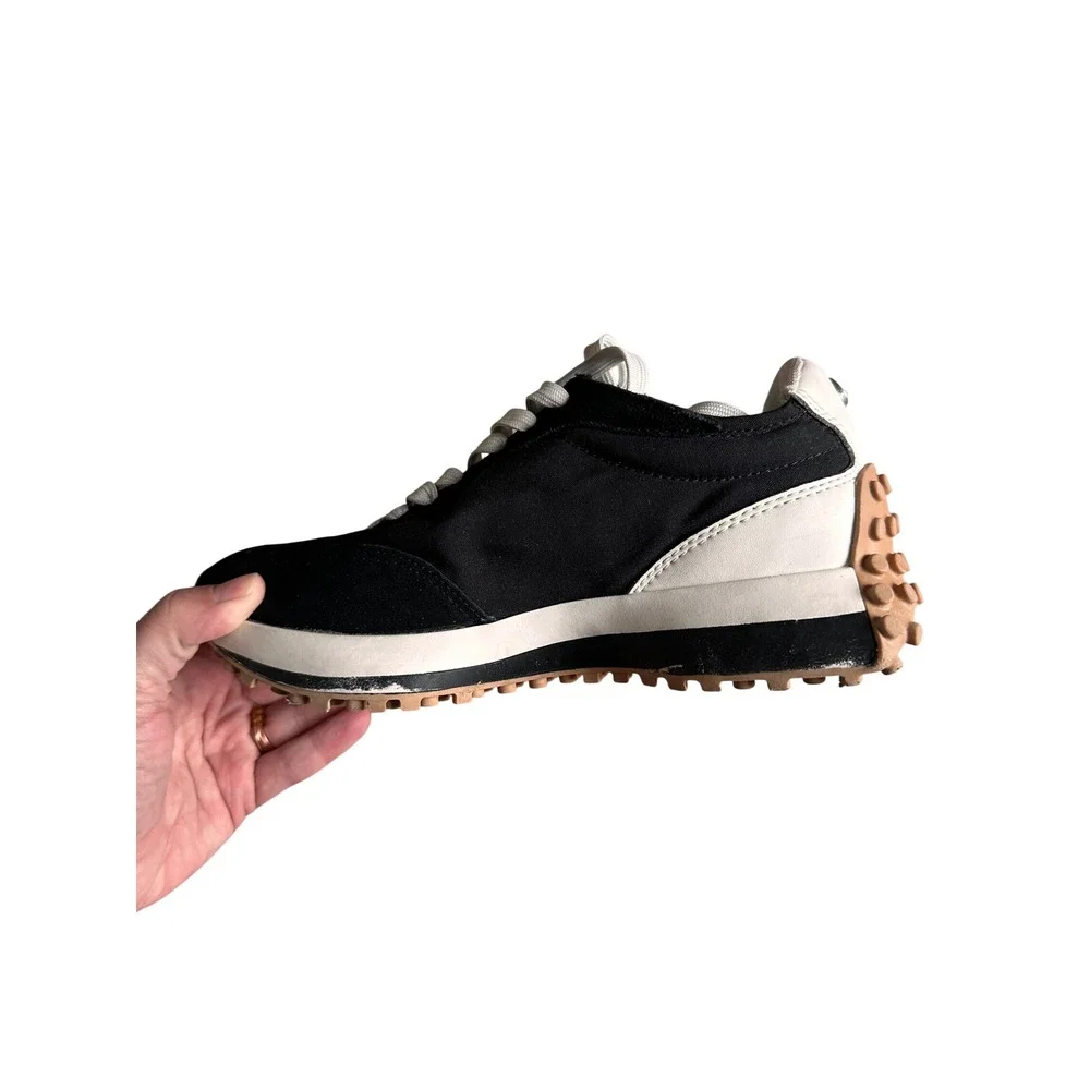 Steve Madden Campo Retro Lace Up Jogger Sneakers Womens 7.5 Sporty Active Preppy